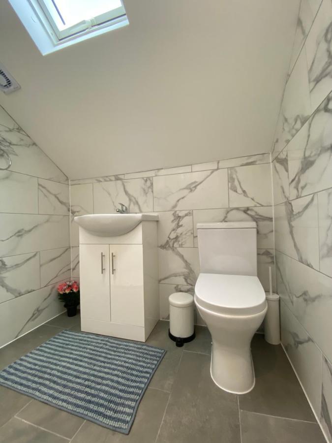 Stunning 1 Bedroom Flat In Wood Green London Eksteriør billede