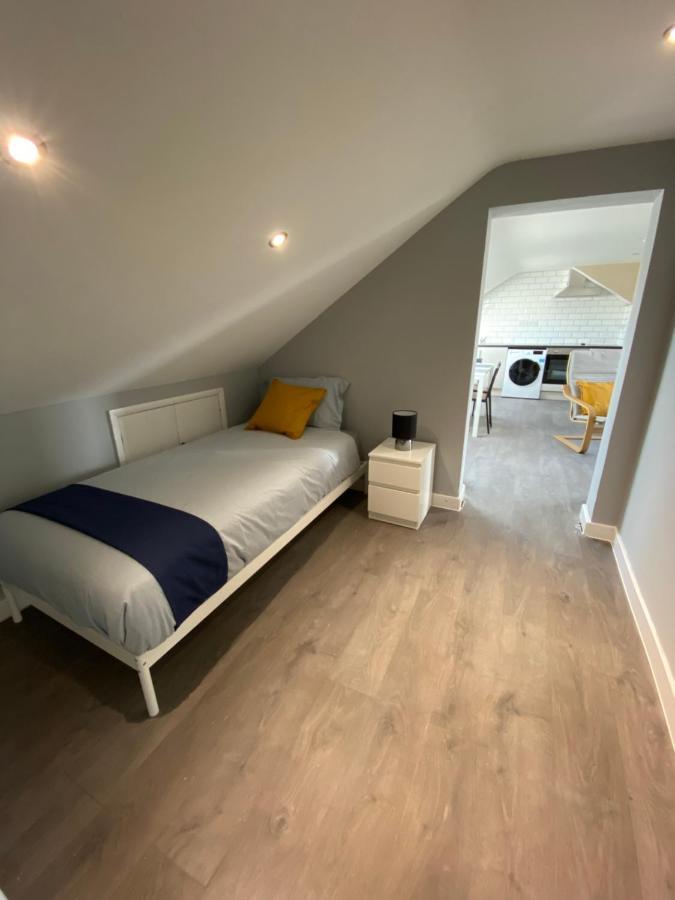 Stunning 1 Bedroom Flat In Wood Green London Eksteriør billede